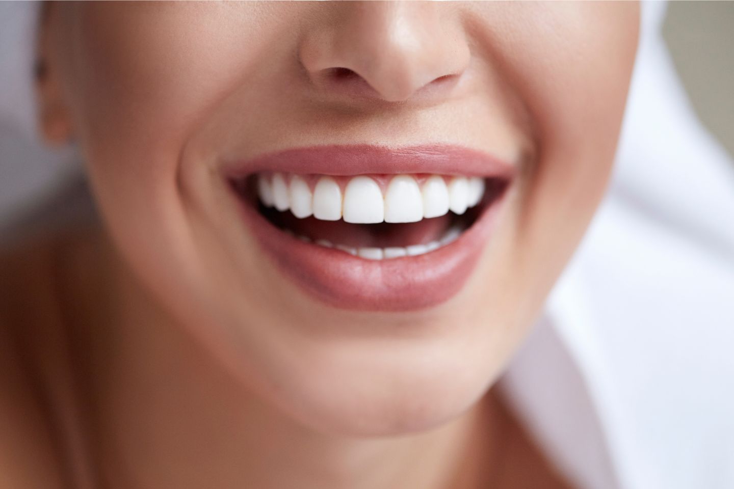 Cuidando tu Sonrisa: Consejos Nutricionales para una Salud Dental Óptima